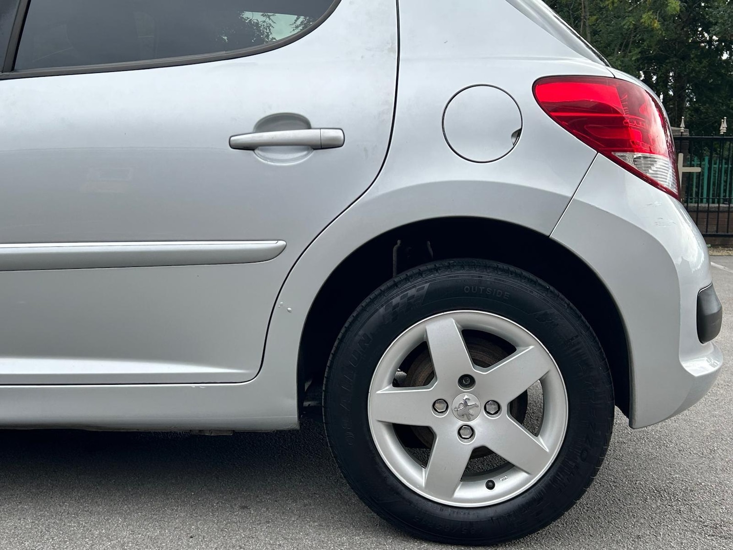 Used Peugeot 207 2011 for sale - 76425290: Photo 22