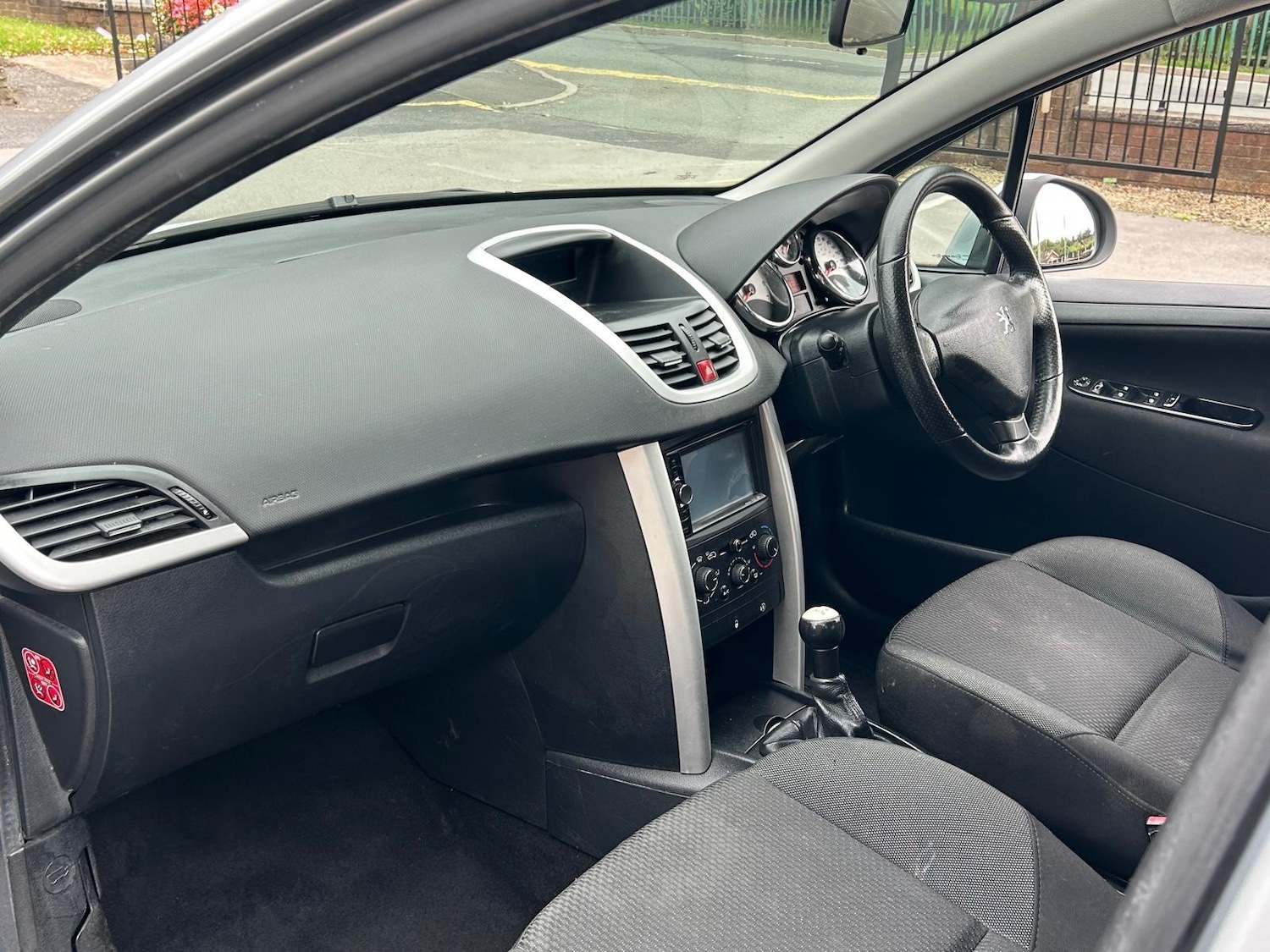 Used Peugeot 207 2011 for sale - 76425290: Photo 33