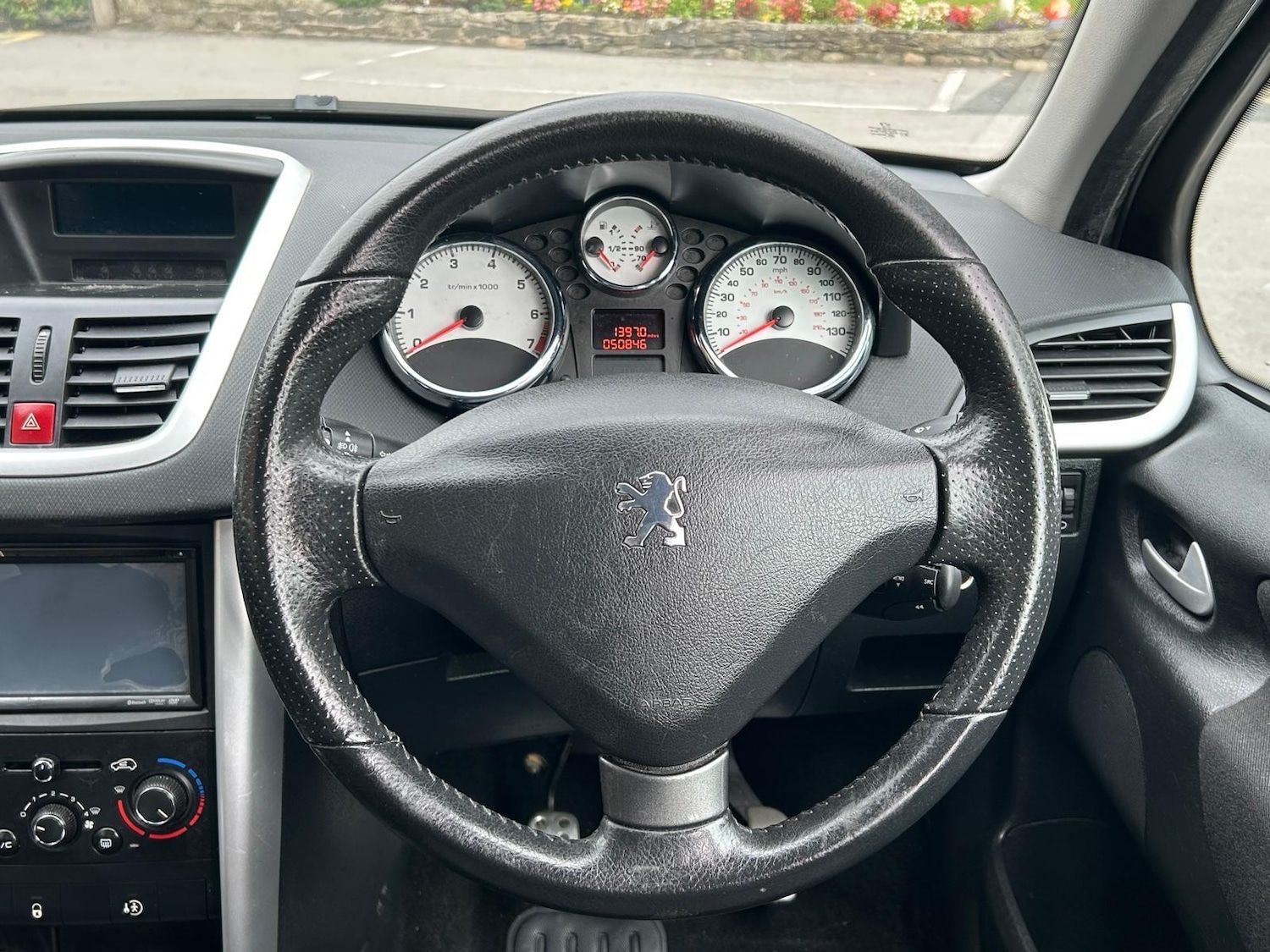 Used Peugeot 207 2011 for sale - 76425290: Photo 36