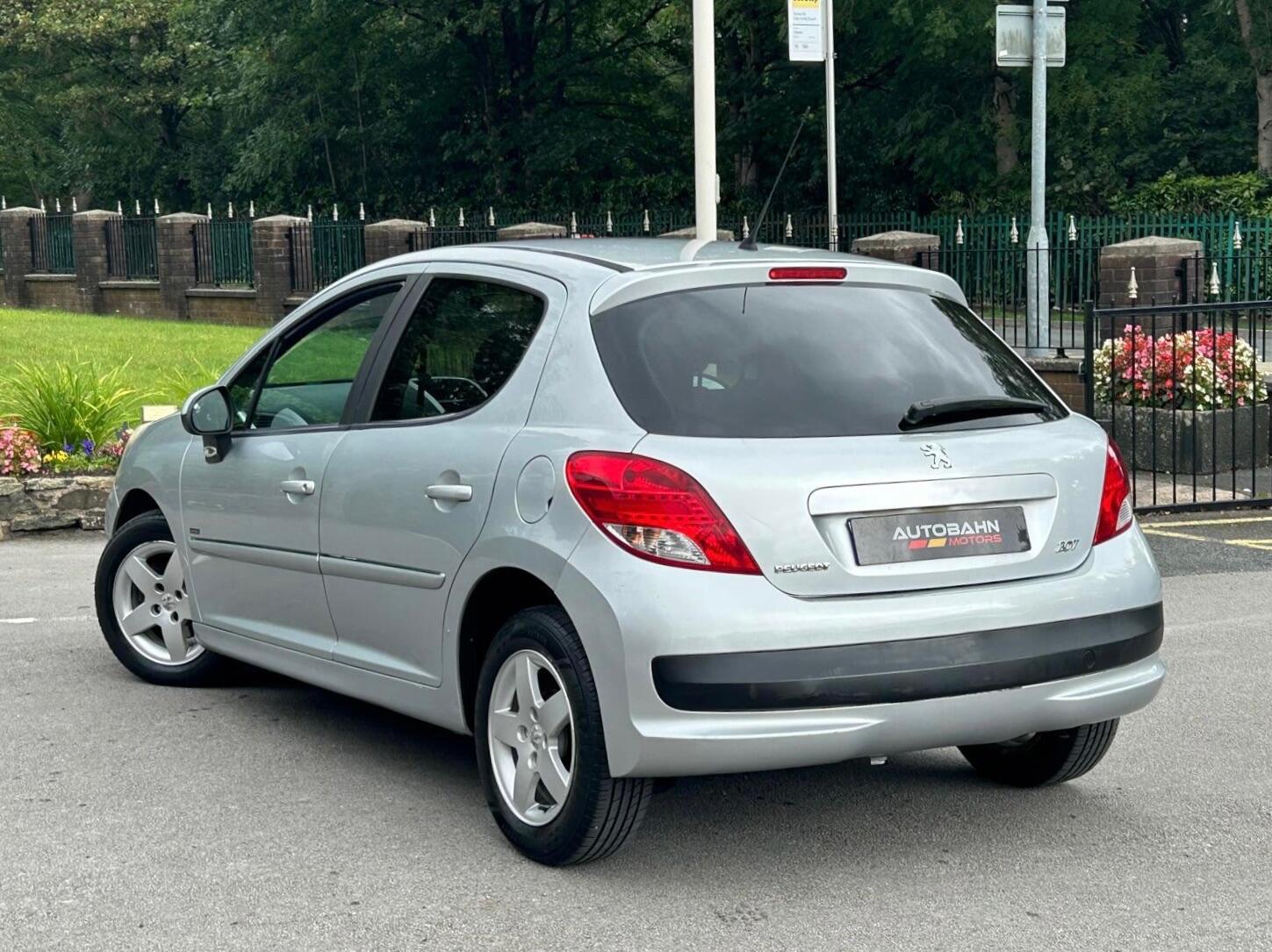 Used Peugeot 207 2011 for sale - 76425290: Photo 9