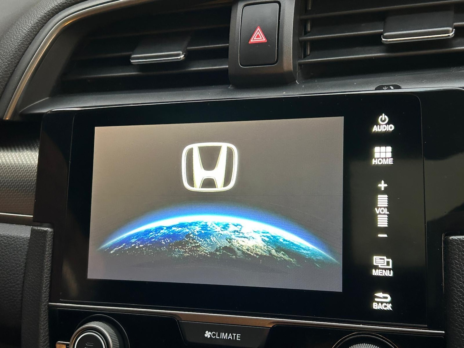 Used Honda Civic 2018 for sale - 77230445: Photo 39