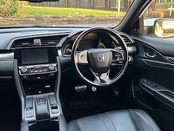 Used Honda Civic 2018 for sale - 77230445: Photo