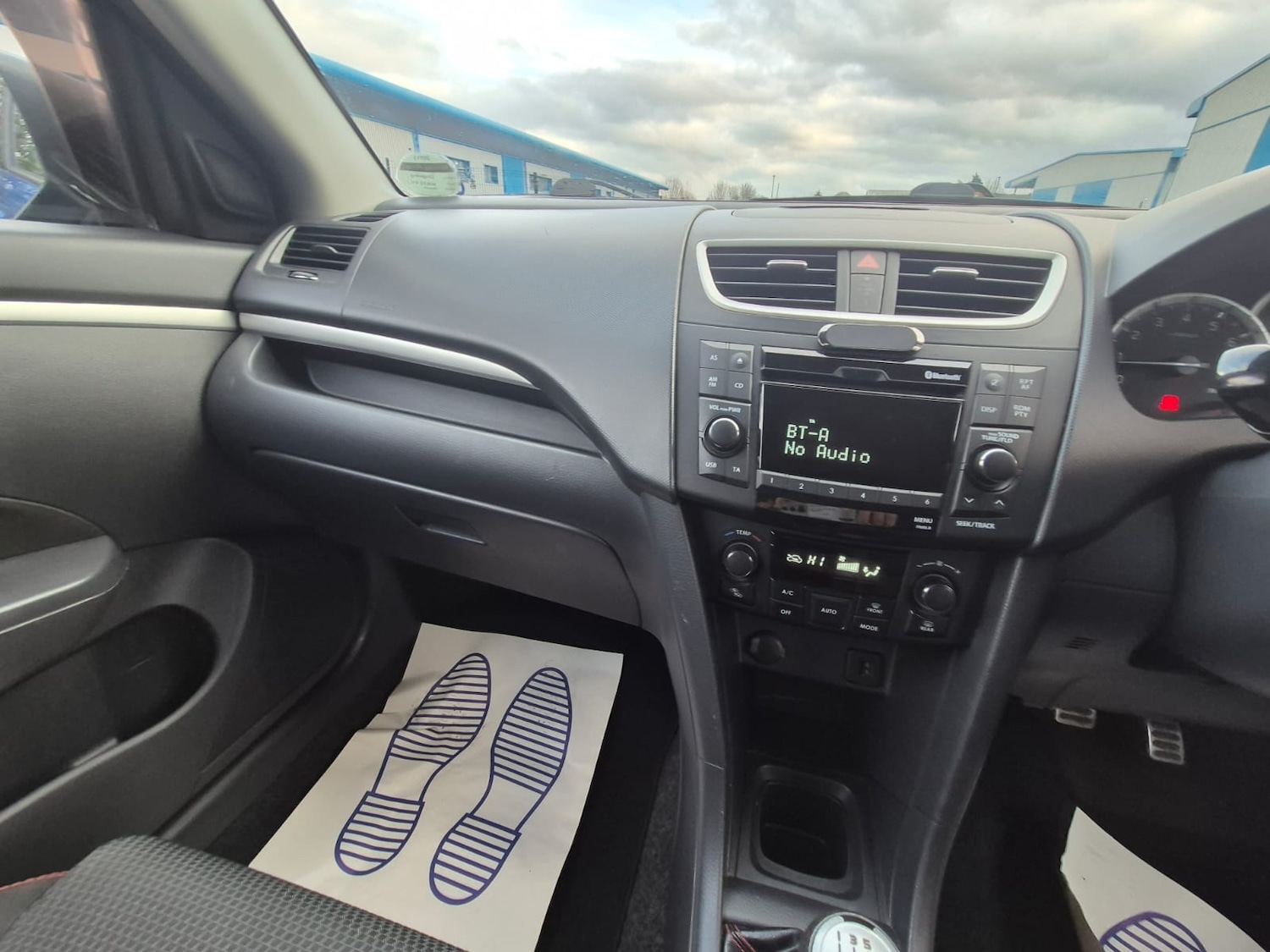 Used Suzuki Swift 2013 for sale - 77382049: Photo 27