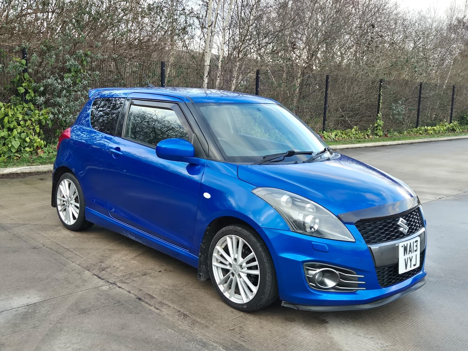 Used Suzuki Swift 2013 for sale - 77382049: Photo 3