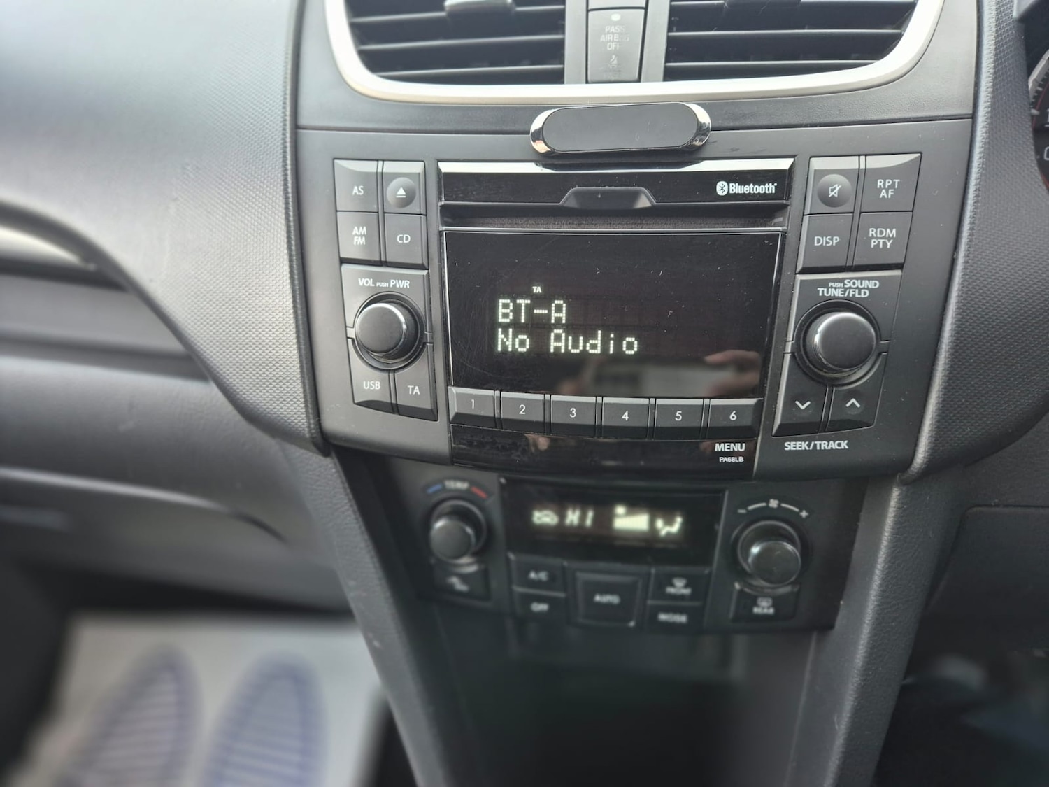 Used Suzuki Swift 2013 for sale - 77382049: Photo 32