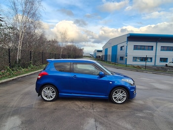 Used Suzuki Swift 2013 for sale - 77382049: Photo