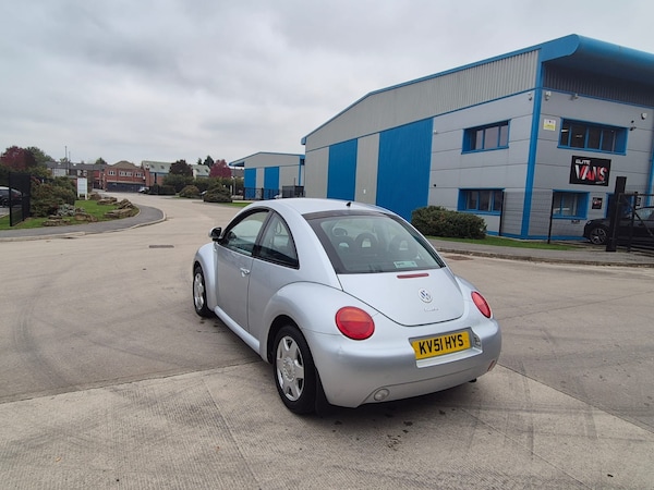 Used Volkswagen Beetle 2001 for sale - 76249924: Photo 10