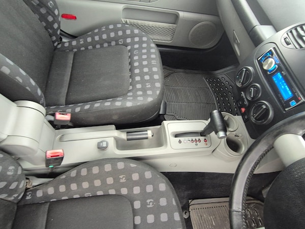 Used Volkswagen Beetle 2001 for sale - 76249924: Photo 17