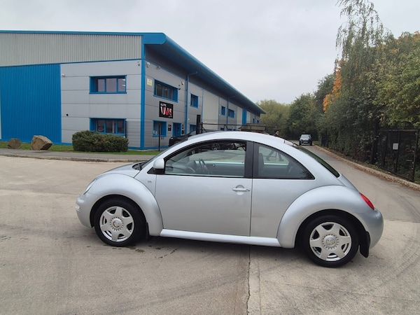 Used Volkswagen Beetle 2001 for sale - 76249924: Photo 9