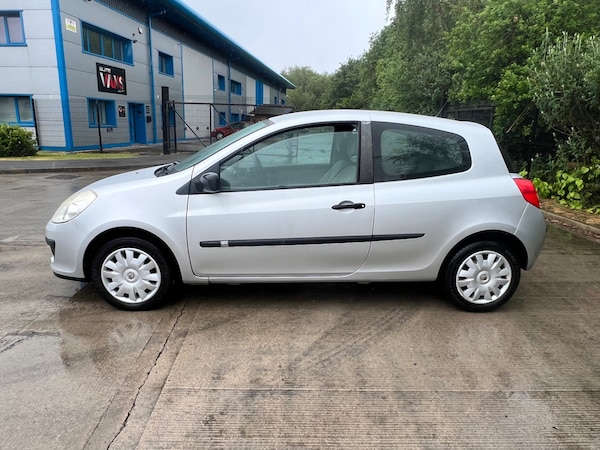 Used Renault Clio 2006 for sale - 72932652: Photo 10