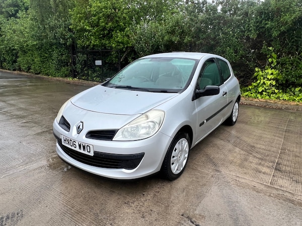 Used Renault Clio 2006 for sale - 72932652: Photo 11