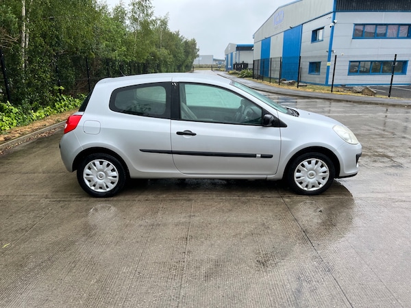 Used Renault Clio 2006 for sale - 72932652: Photo 6