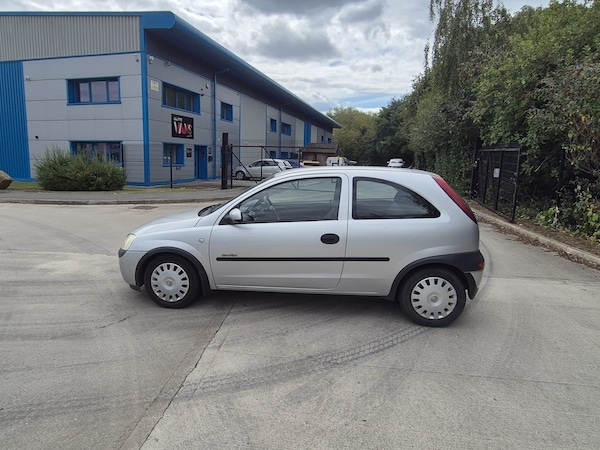 Used Vauxhall Corsa 2002 for sale - 75640051: Photo 14
