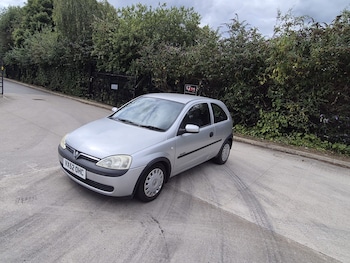 Used Vauxhall Corsa 2002 for sale - 75640051: Photo
