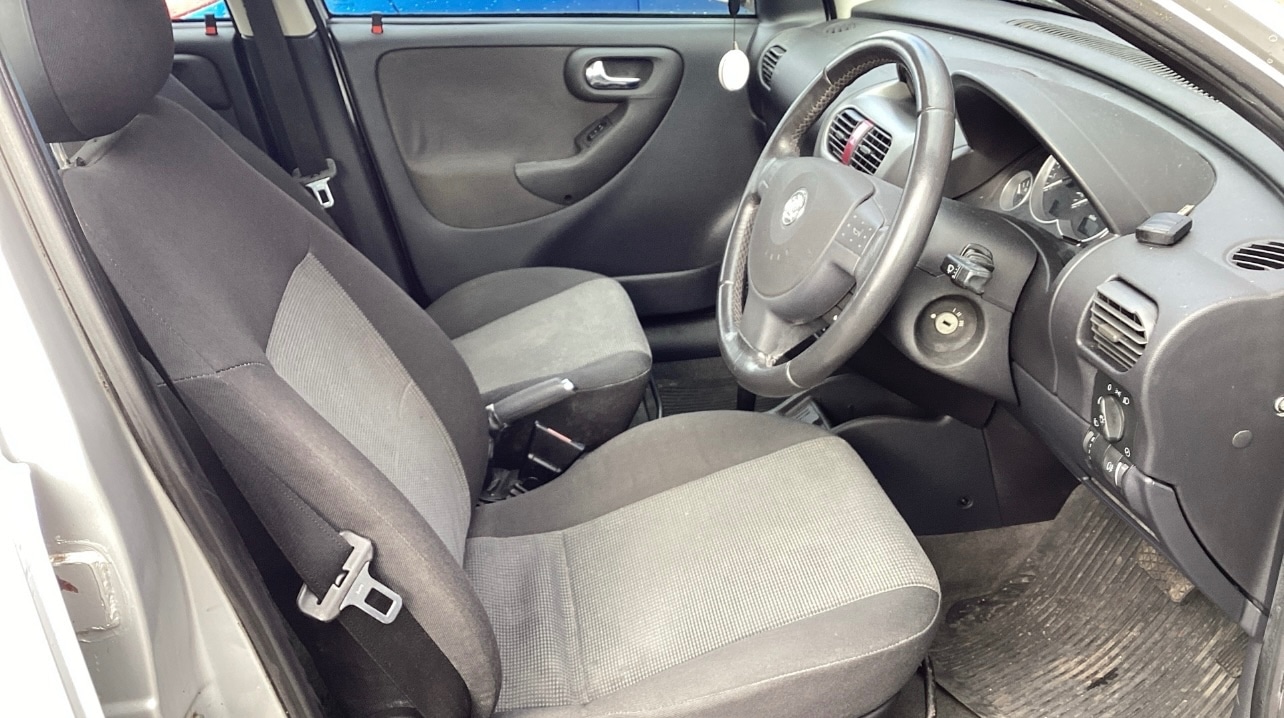 Used Vauxhall Corsa 2004 for sale - 77430981: Photo 7