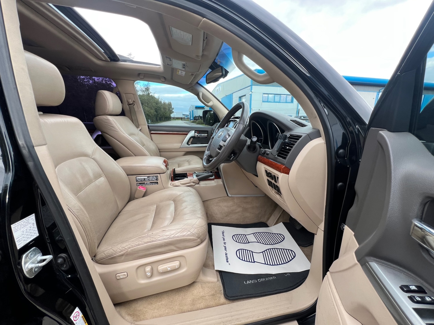 Used Toyota Land Cruiser 2014 for sale - 74366045: Photo 23