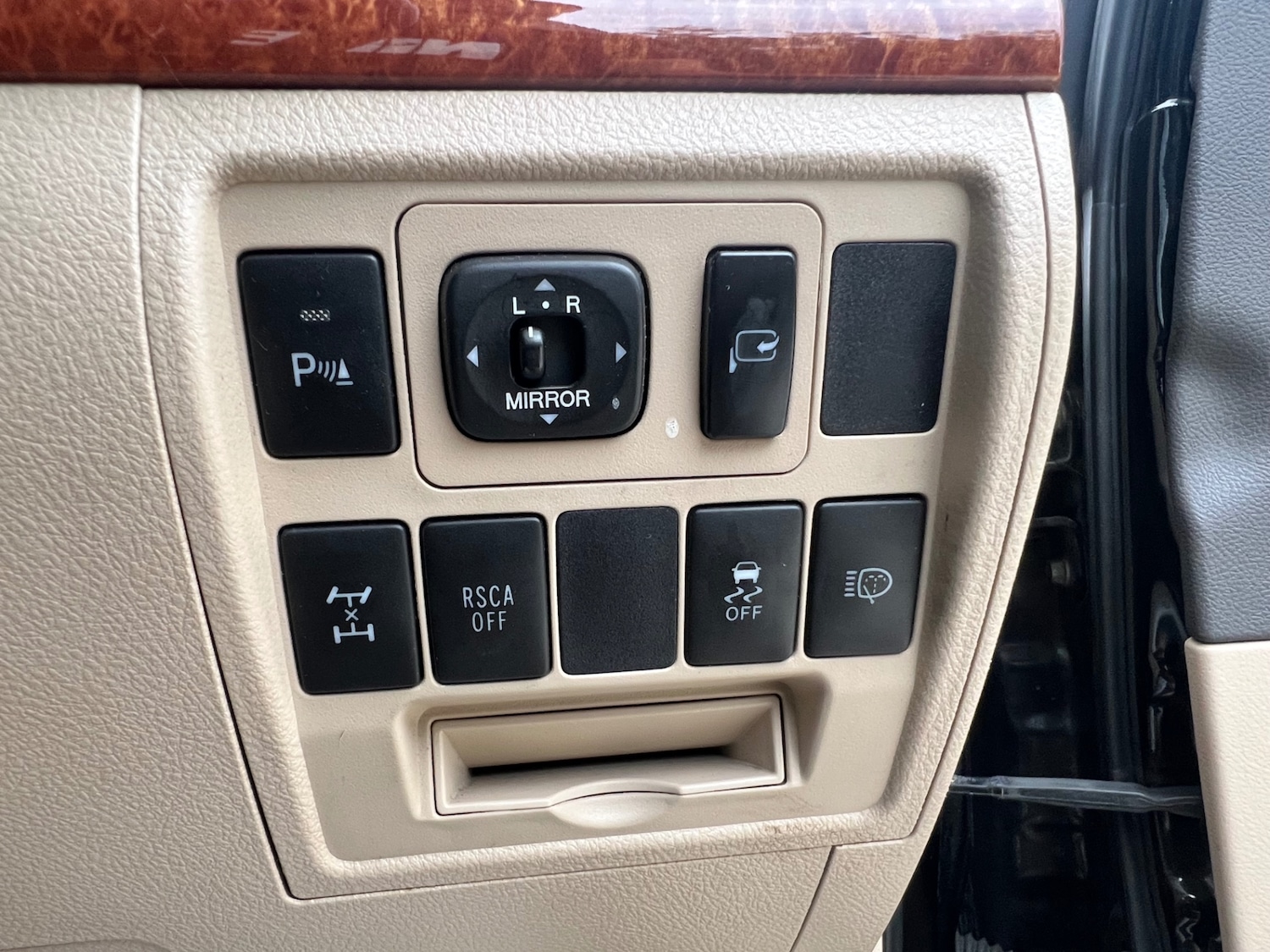 Used Toyota Land Cruiser 2014 for sale - 74366045: Photo 29