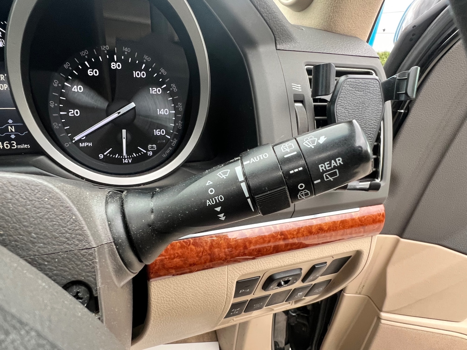 Used Toyota Land Cruiser 2014 for sale - 74366045: Photo 32