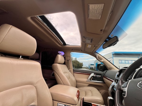 Used Toyota Landcruiser 2014 for sale - 74366045: Photo 42
