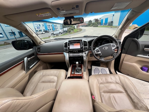 Used Toyota Landcruiser 2014 for sale - 74366045: Photo 43