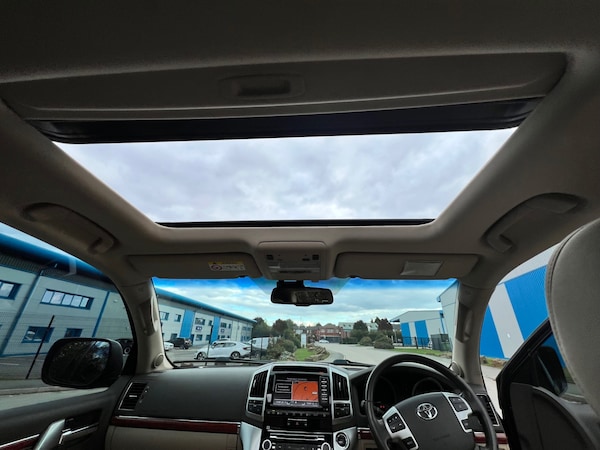 Used Toyota Landcruiser 2014 for sale - 74366045: Photo 44