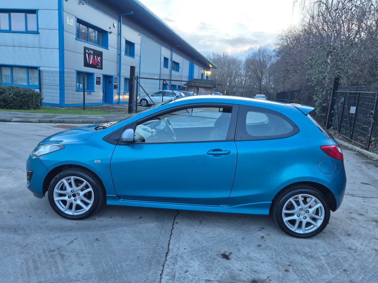 Used Mazda Mazda2 2012 for sale - 77283072: Photo 14