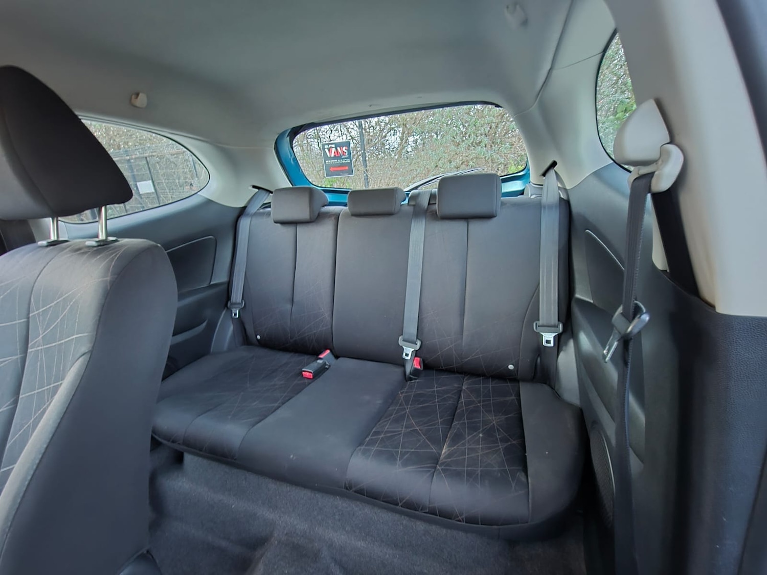 Used Mazda Mazda2 2012 for sale - 77283072: Photo 5