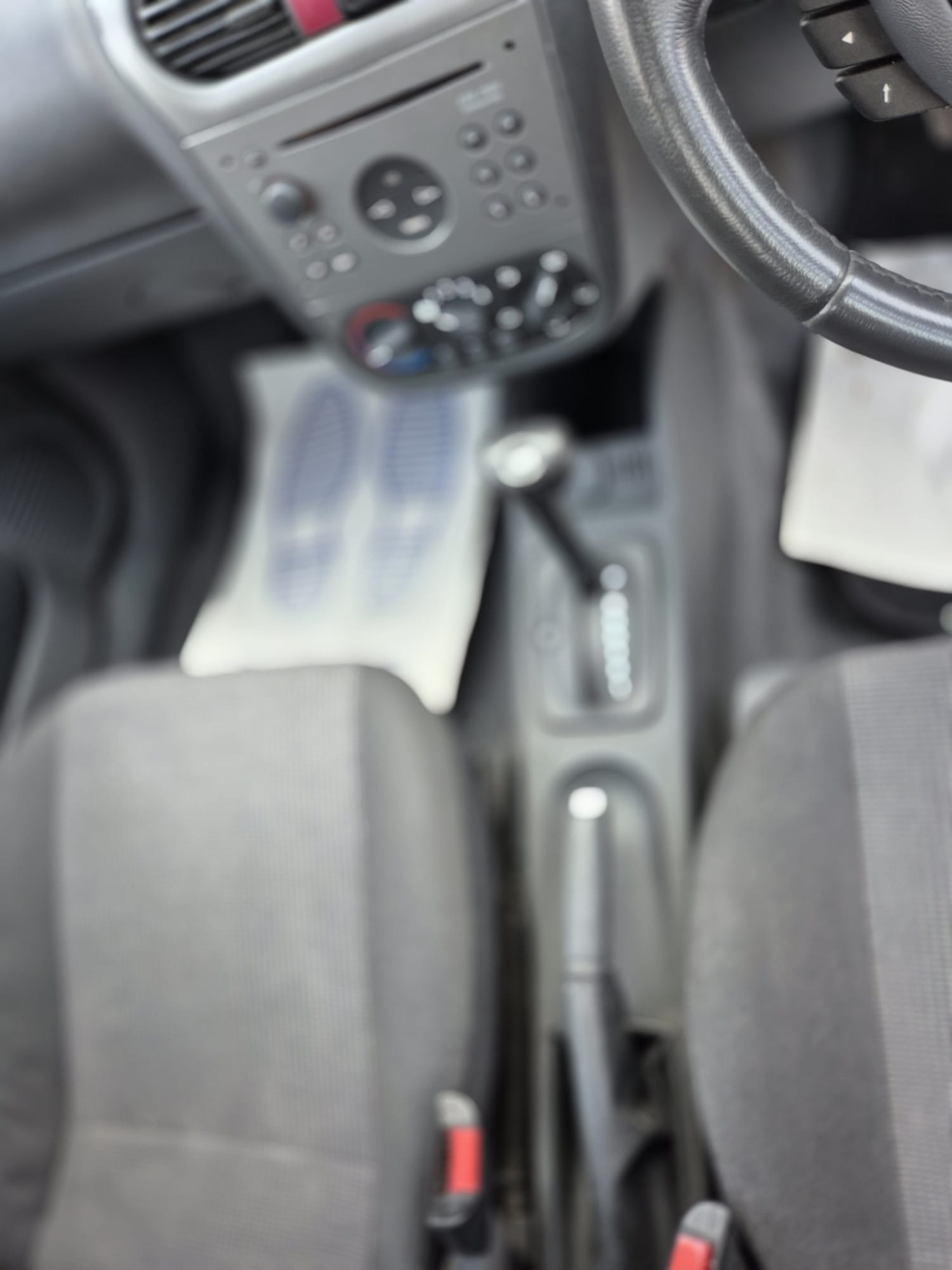 Used Vauxhall Corsa 2004 for sale - 77981140: Photo 14