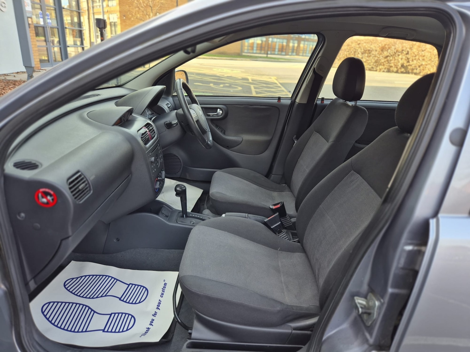 Used Vauxhall Corsa 2004 for sale - 77981140: Photo 18