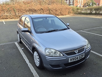 Used Vauxhall Corsa 2004 for sale - 77981140: Photo