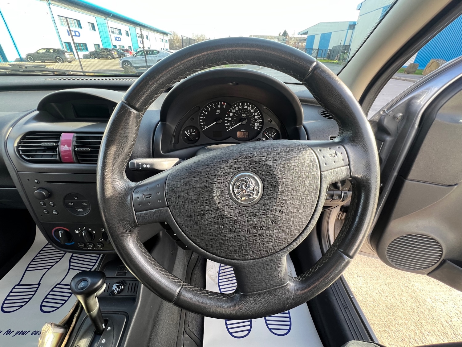 Used Vauxhall Corsa 2003 for sale - 77604933: Photo 15