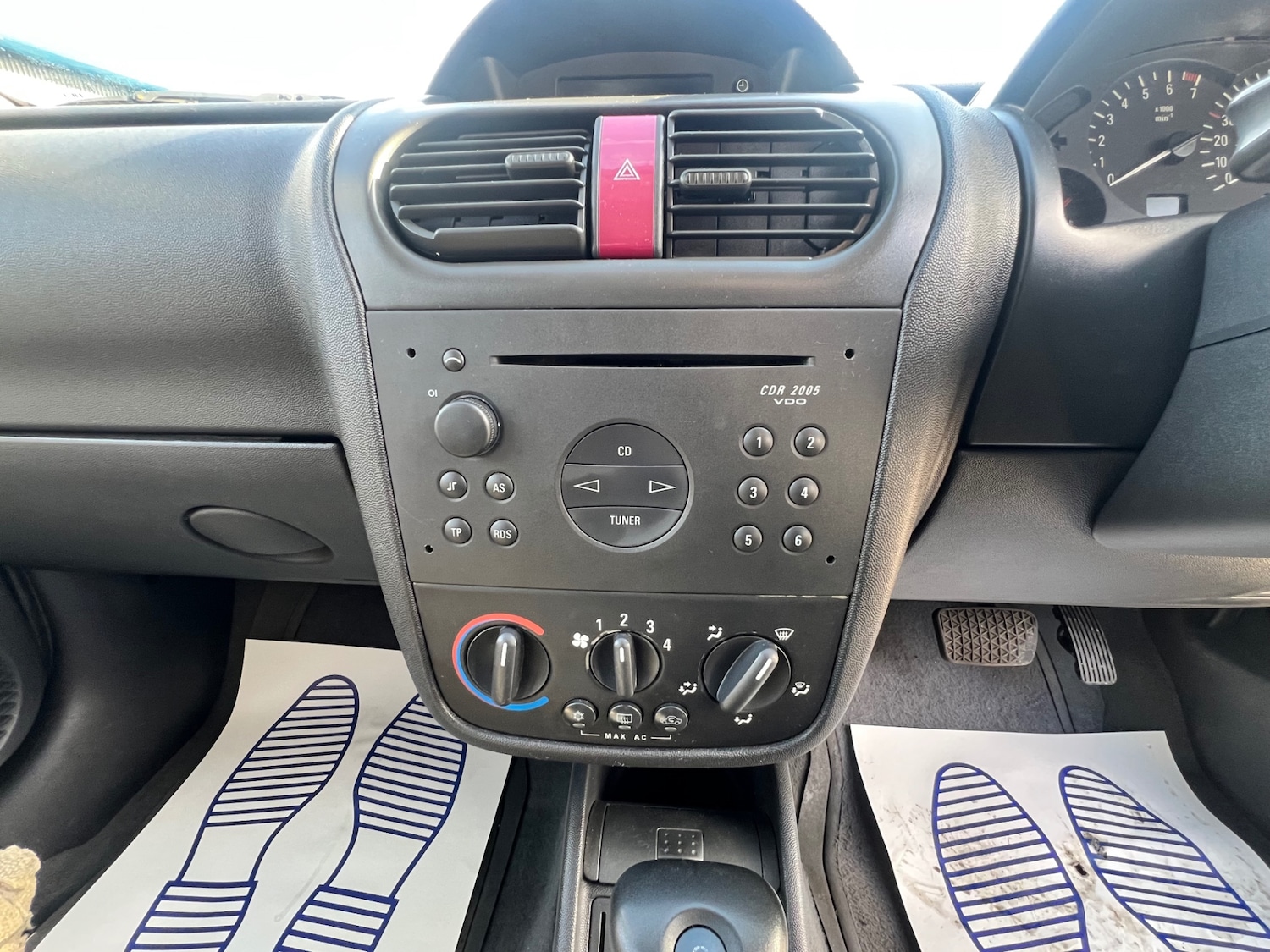 Used Vauxhall Corsa 2003 for sale - 77604933: Photo 16