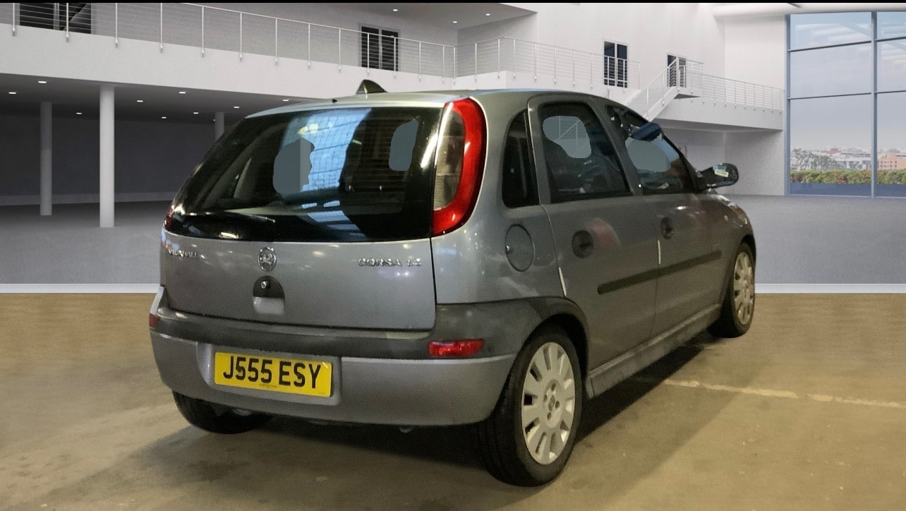 Used Vauxhall Corsa 2003 for sale - 77604933: Photo 4