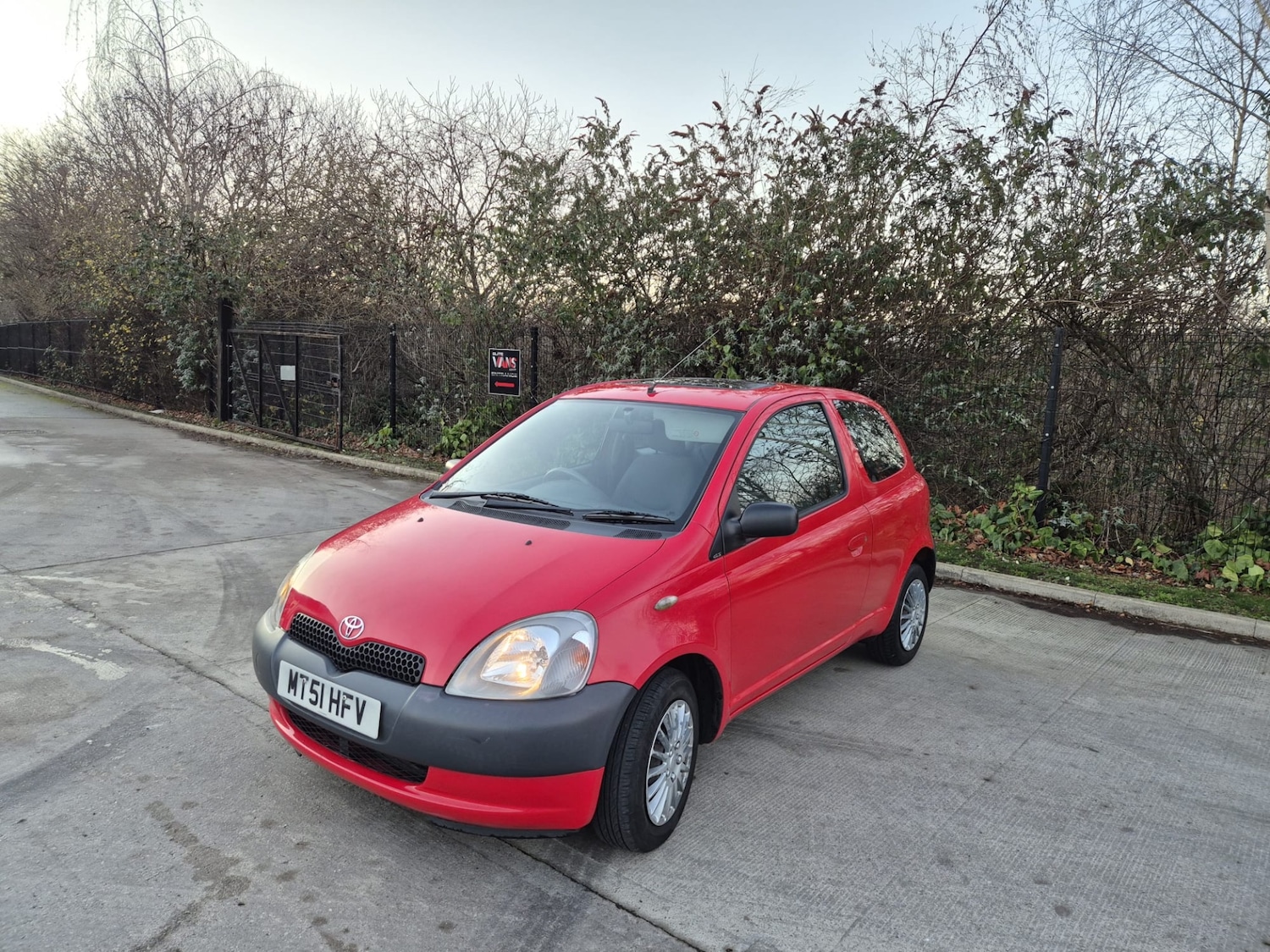Used Toyota Yaris 2001 for sale - 77013209: Photo 8