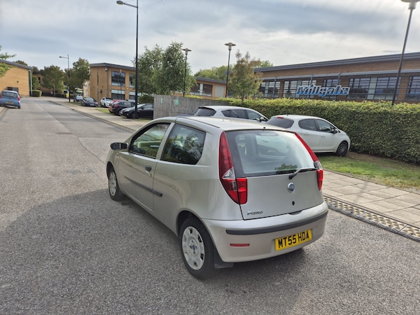Used Fiat Punto 2005 for sale - 75407875: Photo 11