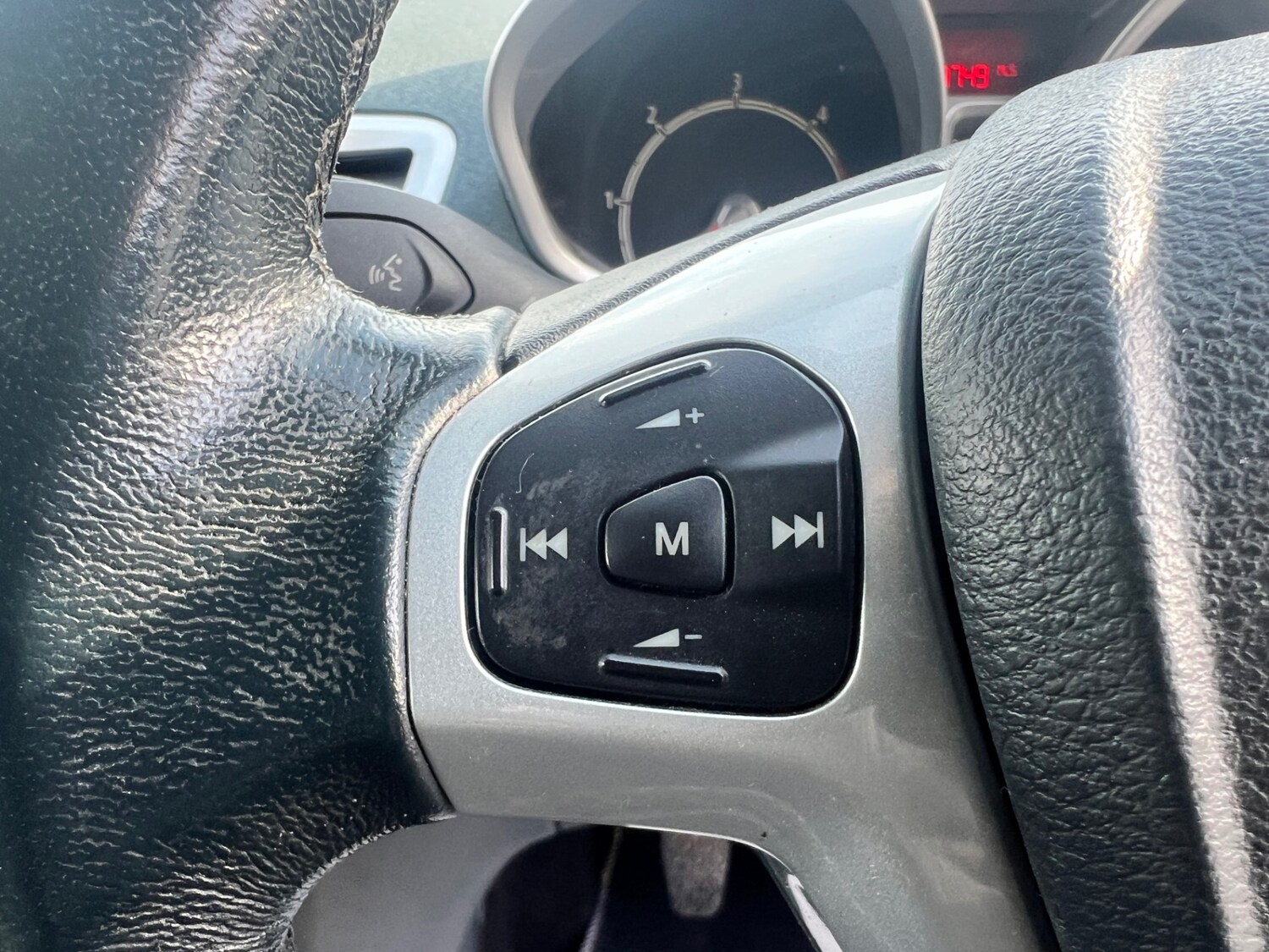 Used Ford Fiesta 2010 for sale - 77394986: Photo 18