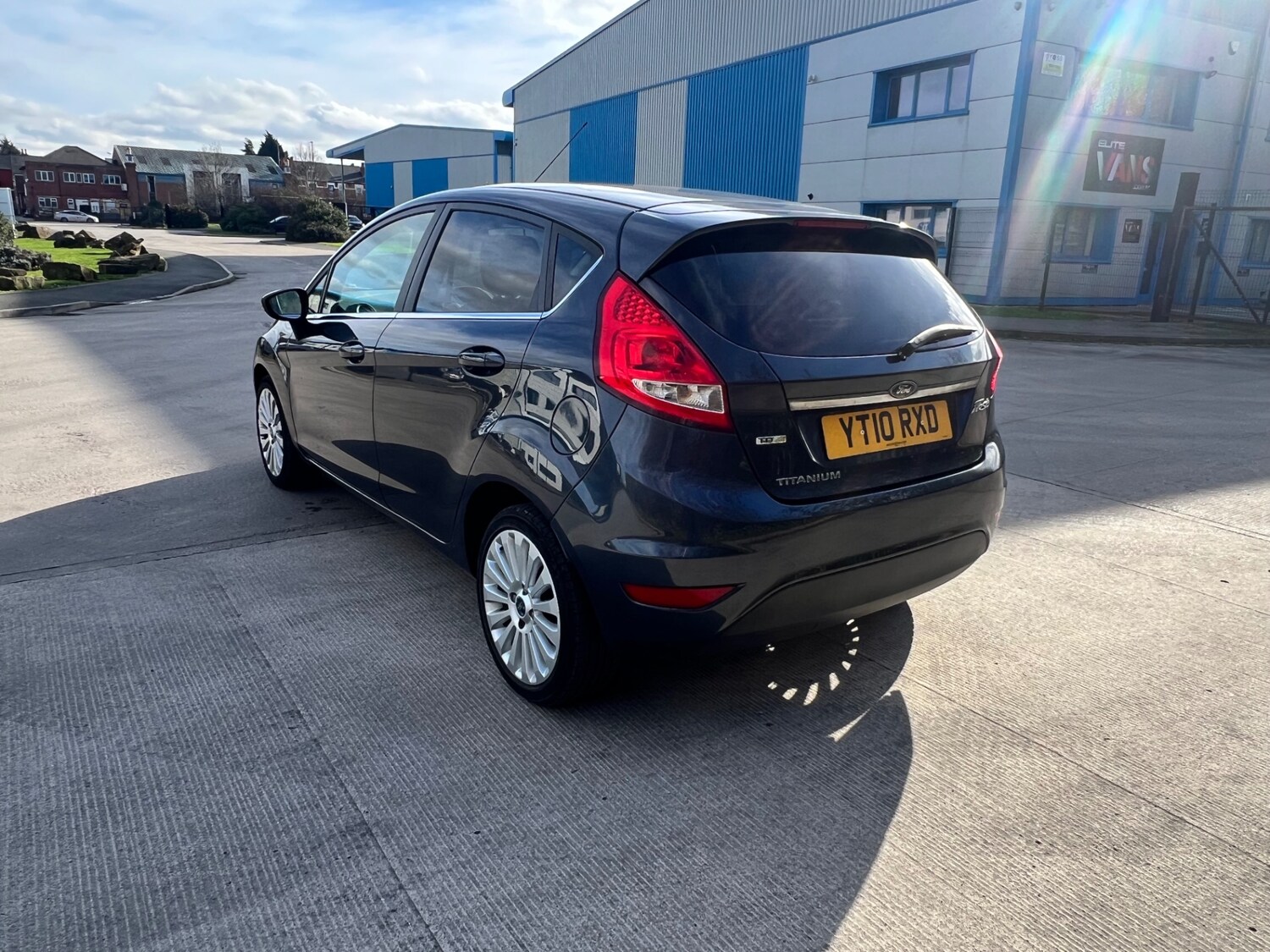 Used Ford Fiesta 2010 for sale - 77394986: Photo 6