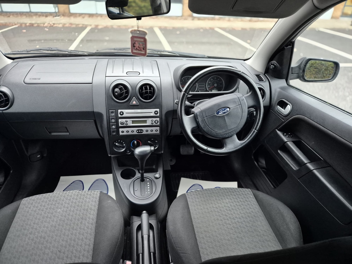 Used Ford Fusion 2004 for sale - 76243273: Photo 14