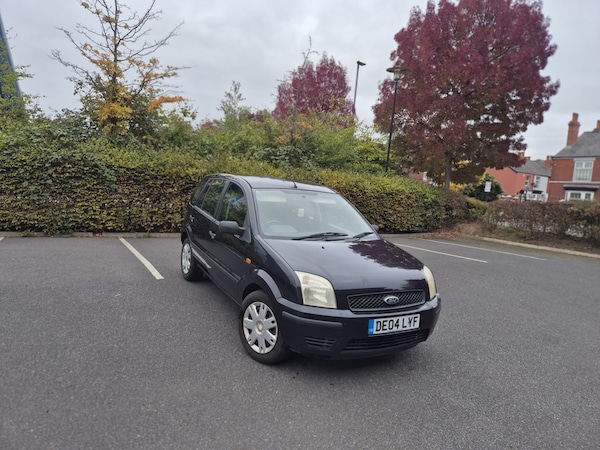 Used Ford Fusion 2004 for sale - 76243273: Photo 1