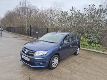 Used Dacia Sandero 2016 for sale - 78773139: Photo
