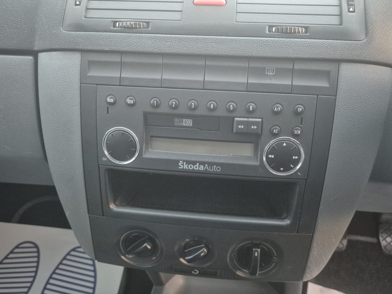 Used Skoda Fabia 2001 for sale - 76589133: Photo 5