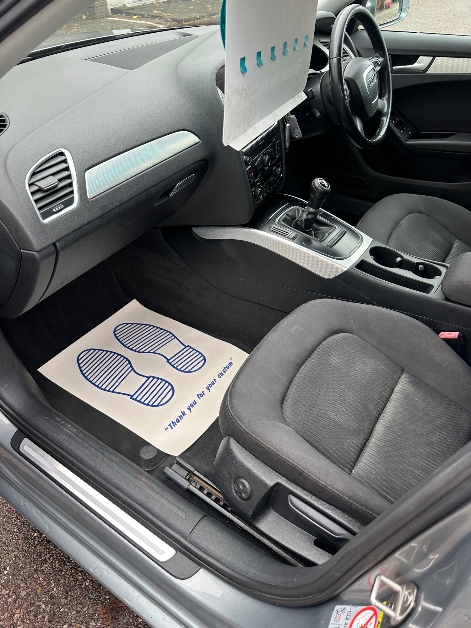 Used Audi A4 2010 for sale - 76596085: Photo 2