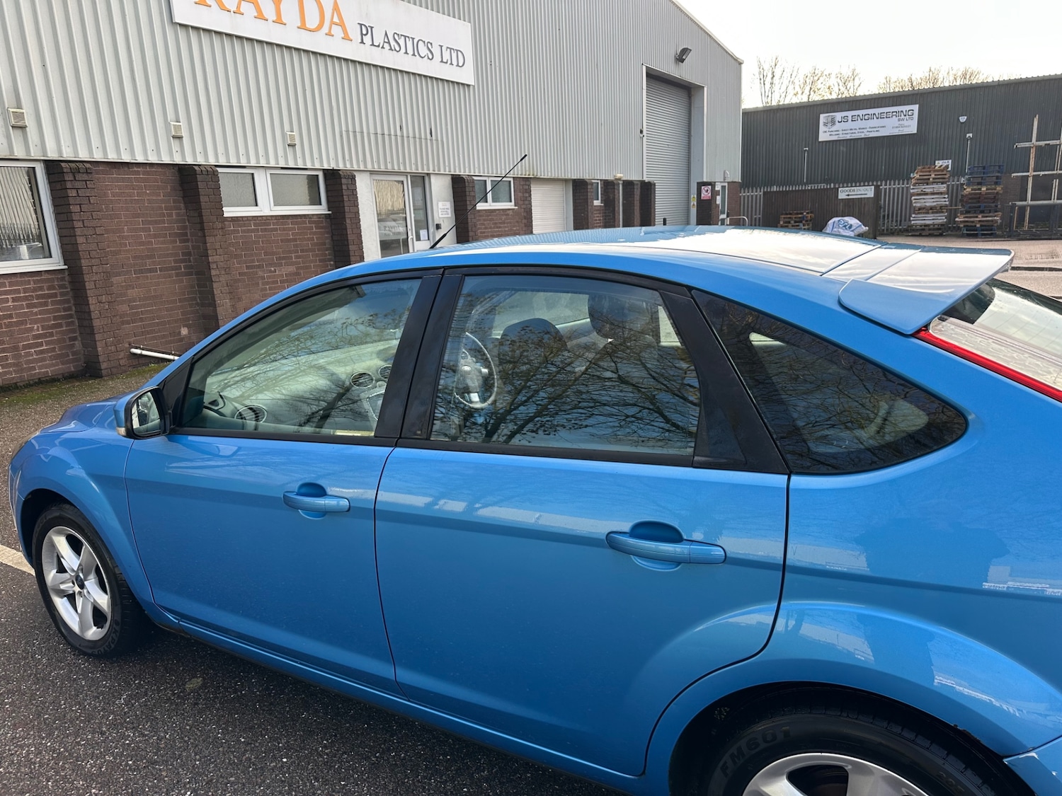 Used Ford Focus 2010 for sale - 76853495: Photo 4