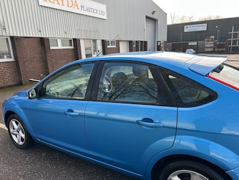 Used Ford Focus 2010 for sale - 76853495: Photo