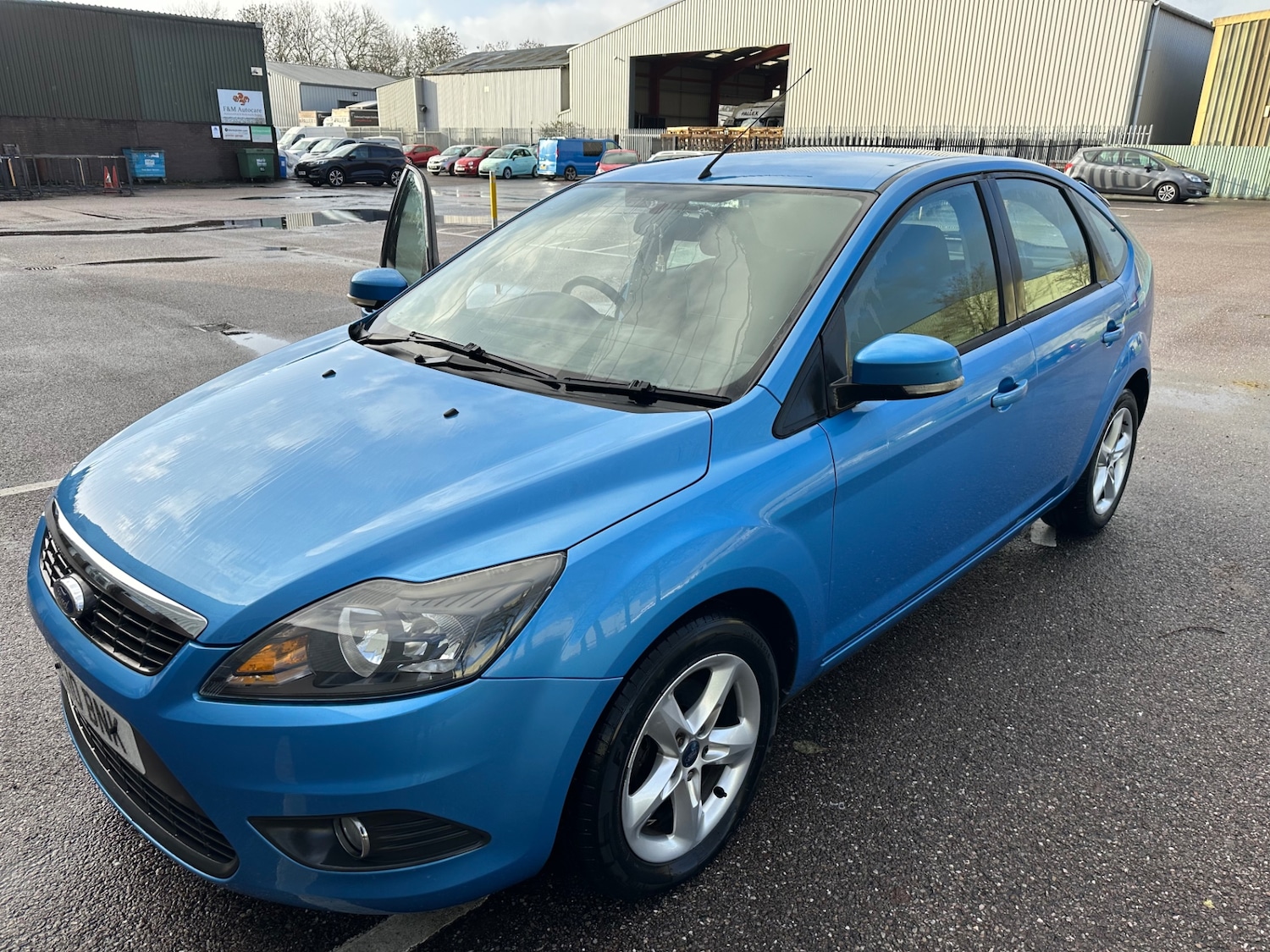 Used Ford Focus 2010 for sale - 76853495: Photo 5