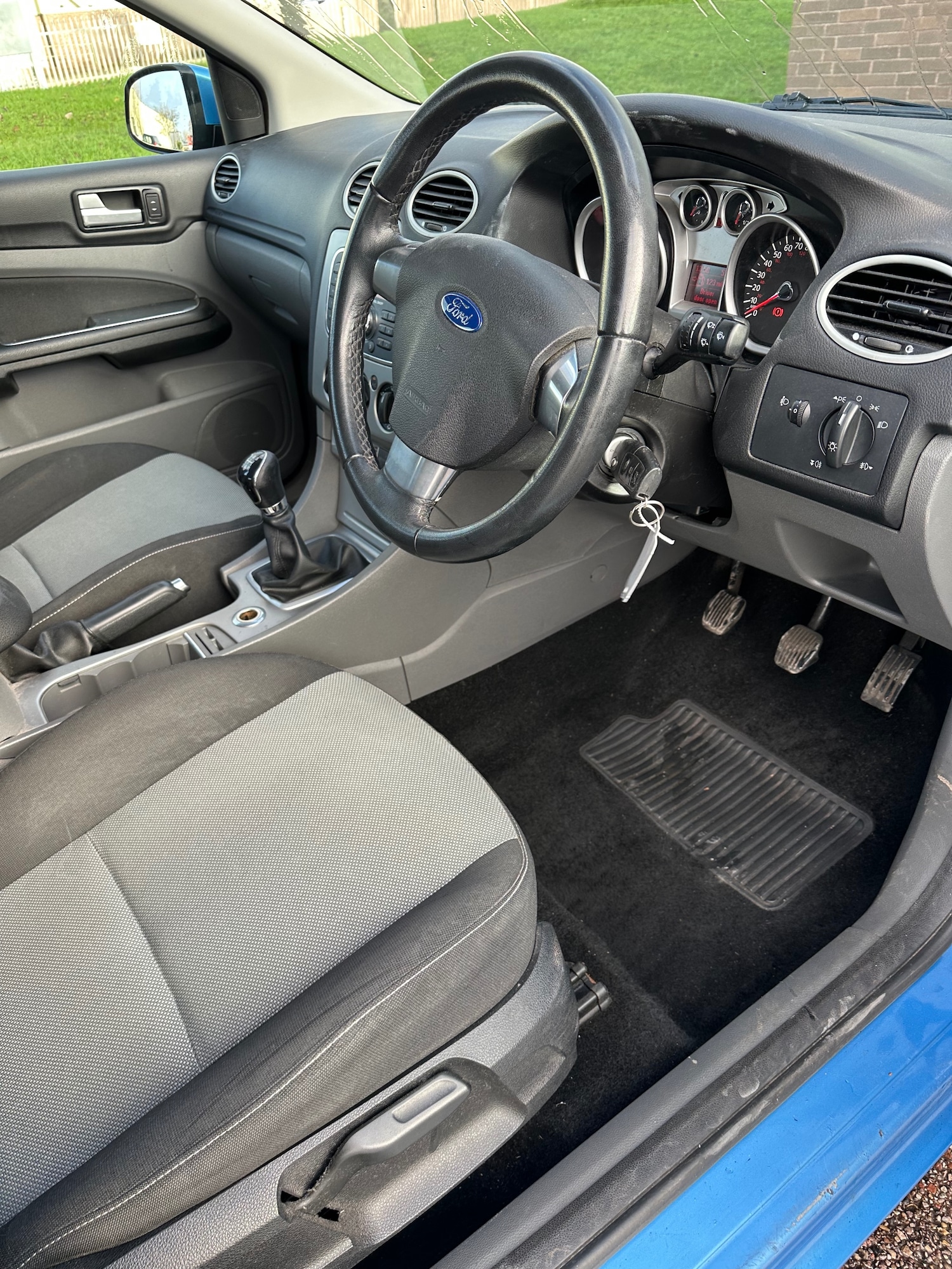 Used Ford Focus 2010 for sale - 76853495: Photo 7