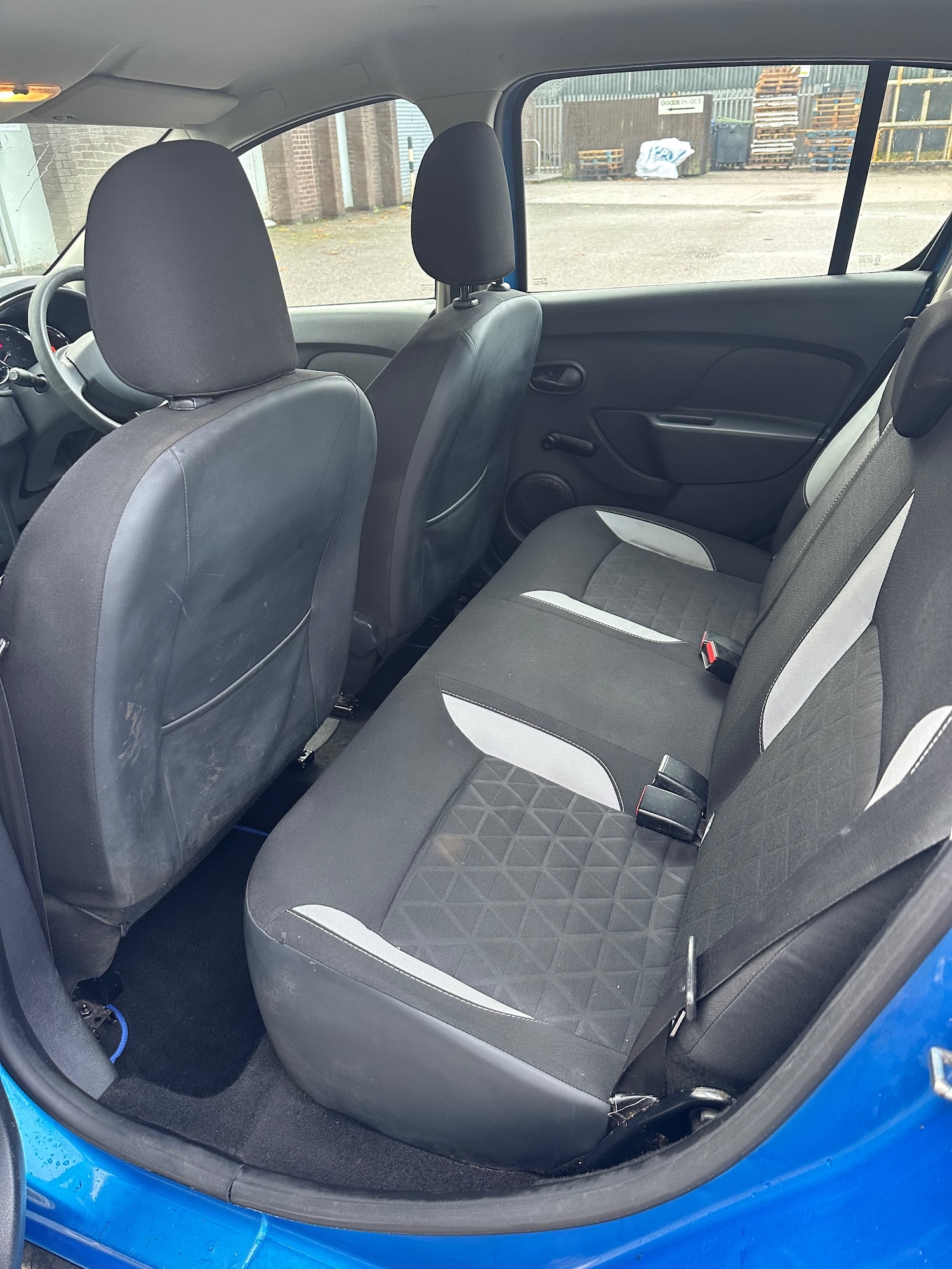 Used Dacia Sandero Stepway 2013 for sale - 76596020: Photo 6