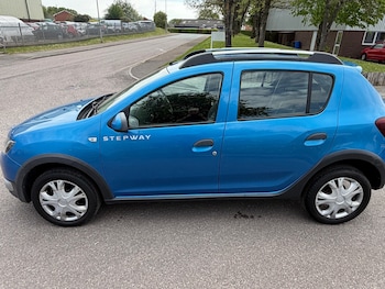 Used Dacia Sandero Stepway 2013 for sale - 78474888: Photo