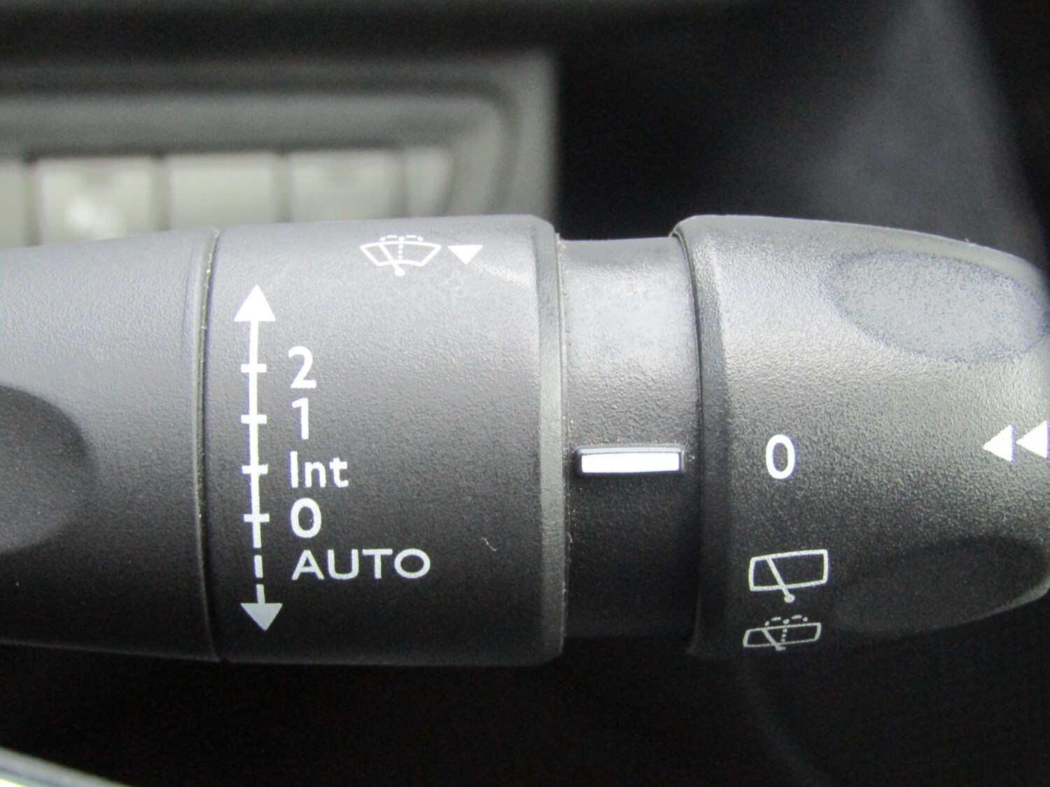 Used Peugeot 2008 2016 for sale - 76220525: Photo 20