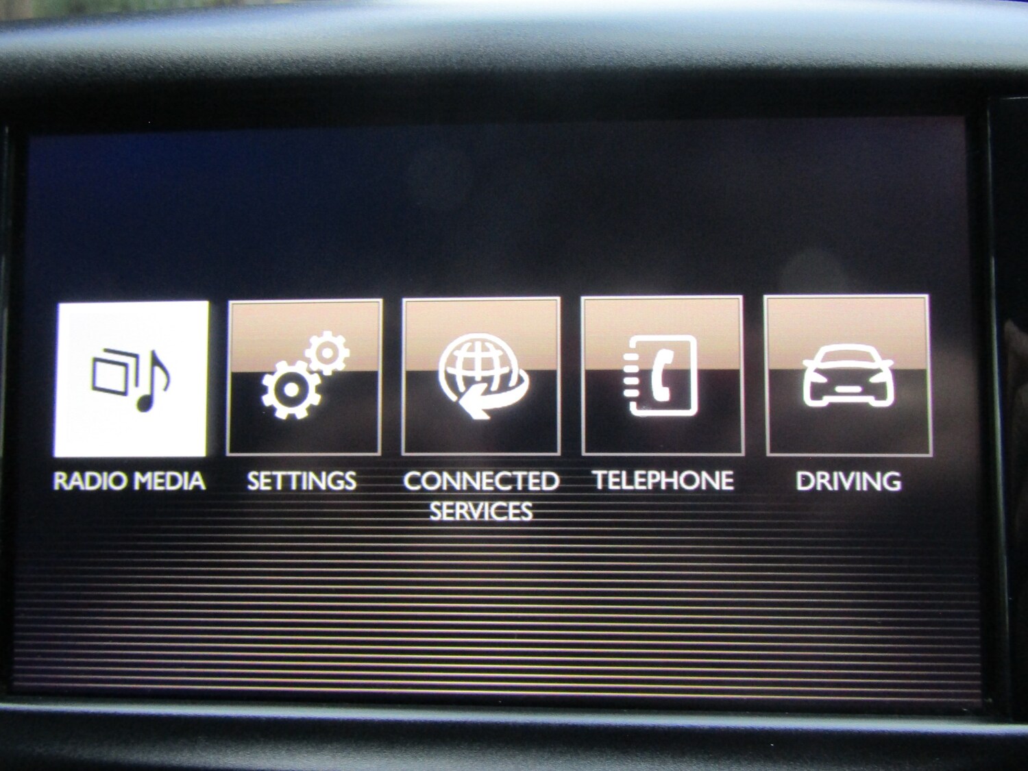 Used Peugeot 2008 2016 for sale - 76220525: Photo 8